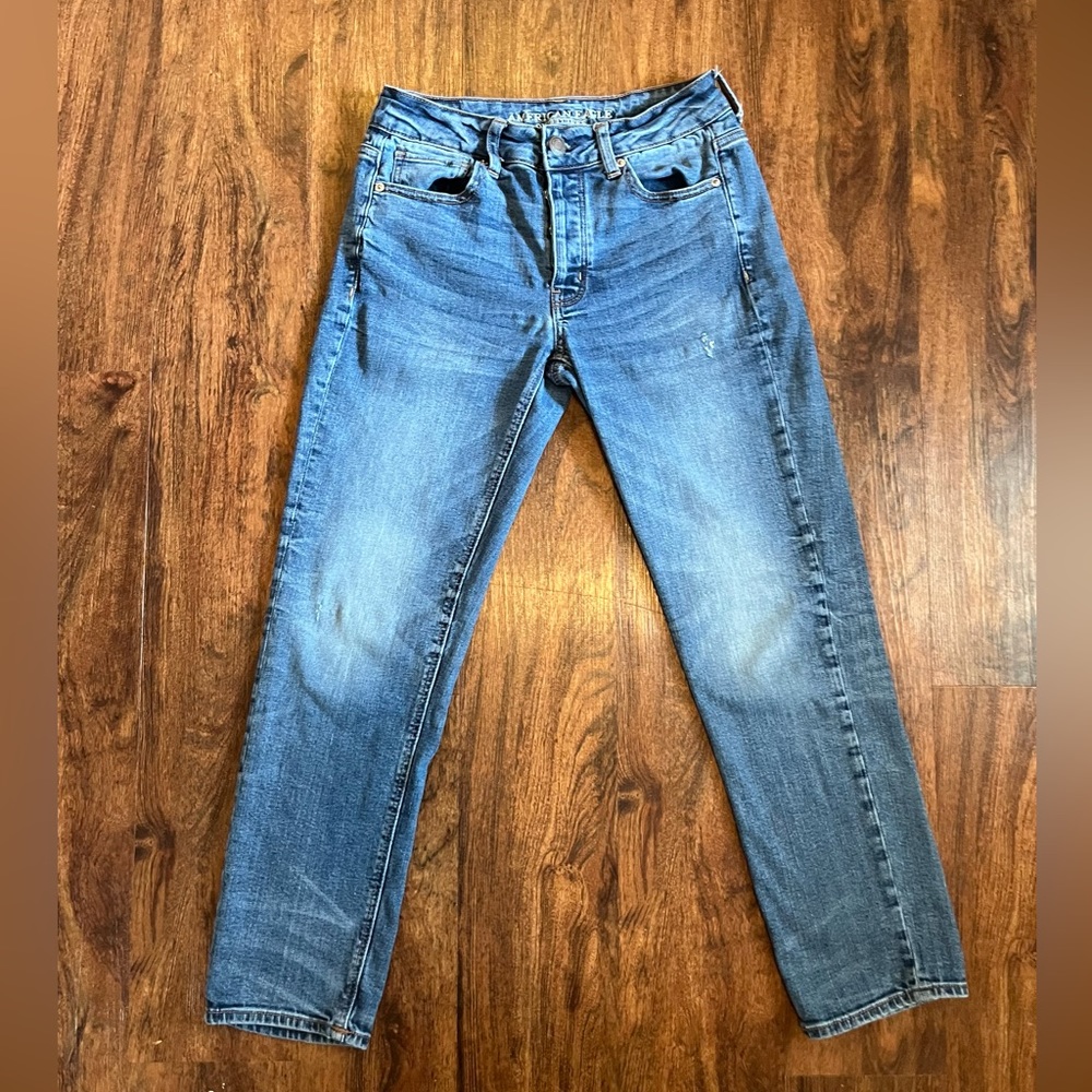 American Eagle Tomgirl Jeans - Size 4